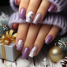 Add a pop of color to your holiday manicure with purple Christmas nails! Whether you love glitter, metallics, or matte shades, there are endless ways to incorporate purple into your festive look. From subtle accents to bold designs, these purple nail ideas will make your nails stand out in the best way possible. Perfect for Christmas parties, family gatherings, or simply getting into the holiday spirit! Purple Christmas Nails, Purple Nail Ideas, Purple Ideas, Holiday Manicure, Chunky Blankets