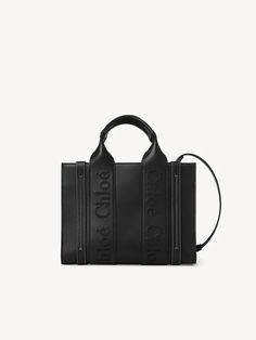 Chloe Tote Black, Black Designer Bags, Sac Tote Bag, Chloe Logo, Basket Tote, Sustainable Leather, Small Tote Bag, Airport Fashion, Chloe Bag