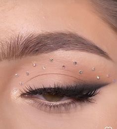 Basic Makeup Items, Aesthetic Pictures Wallpaper, Asthetic Picture Wallpaper, Gem Makeup, Rhinestone Makeup, Prom Eye Makeup, Asthetic Picture