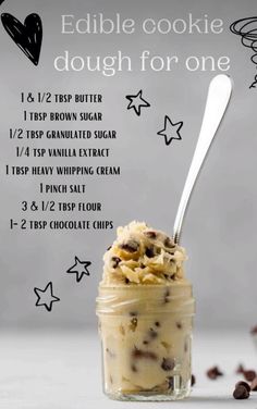 an ice cream dessert in a jar with chocolate chips on top and the recipe below