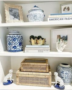 Green And Blue Accents Living Room, Coastal Grandmother Aesthetic House Living Room, Coastal Grandma Wall Decor, Costal Granddaughter Aesthic Room Decor, Blue House Decor Ideas, Coastal Chic Office, Pinterest Room Ideas Aesthetic, Coastal Grandma Decor, Blue Living Room Aesthetic