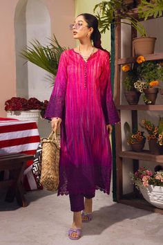 Unique Party Ideas, Ideas For Fun, Kurti Sets, Lawn Design, Stitching Ideas, Color Dresses, Tie Dye Fashion, Ladies Wear