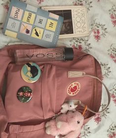 Pink Kanken, Good Reads, Artsy Aesthetic, Purse Essentials