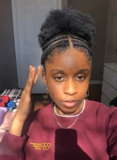 Natural Hair Styles Bun Afro Puff, Cornrows With Puff Natural Hair, African Hairstyles For Women Natural, Hairstyles For Short Natural Hair, Natural Hair Ponytail, Natural Hair Puff, Short Natural Hair, Natural Hair Bun Styles, Sleek Ponytail Hairstyles