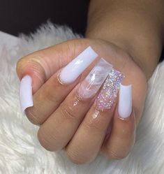 Nail Designs 2023 Black Women, Coffin Shape Nails White, Short Acrylic White Nails, Pretty Acrylic Nails Popular, Acrylic Nails Black Women, Milky White Nails Acrylic Design, Medium Tapered Square Nails, Mail Ideas Acrylic, Long Acrylic Nail Designs