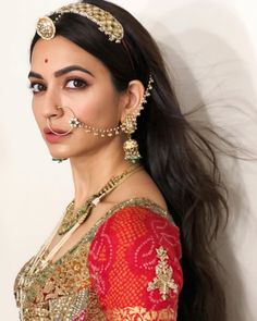 Rajasthani Bride, Rajasthani Dress, Bridal Jewellery Inspiration, Kriti Kharbanda, Indian Bridal Dress, Indian Woman, Indian Bridal Fashion, Indian Bridal Outfits