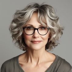 35 Elegant Hairstyles for Women Over 60 with Glasses Hairstyles For Women Over 60, Haircuts For Medium Hair, Haircut For Older Women, Chic Hairstyles, Penteado Cabelo Curto, Hairstyles For Women, Elegant Hairstyles, Stylish Hair, Gray Hair