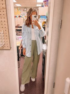 Teacher Dress Pants, Preschool Teacher Outfits Aesthetic, Comfy Preschool Teacher Outfits, Teacher Outfits Rainy Day, Cute Outfits Teacher, Outfit Inspo Teacher, Teacher Clothing, Teacher Conference Outfit, Teacher Pants Outfits