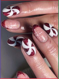 Black Candy Cane Nails, Candy Cane Swirl Nails, Cristmass Nails 2023, Christmas Candy Nails, Christmas Nail Art Ideas, Santa Nails, Nail Goals, Lilac Nails