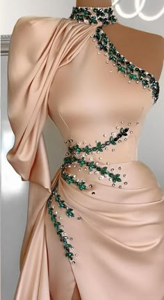 Glamour Dress, Prom Dress Inspiration, فستان سهرة, Pretty Prom Dresses, Prom Outfits, Gala Dresses, Homecoming Dresses Short, Glam Dresses, Classy Dress