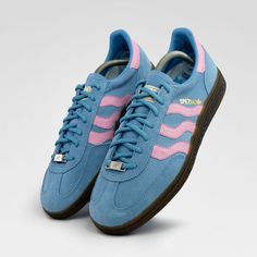 This custom Adidas shoe features a unique blue and pink design, perfect for adding a pop of color to any outfit. With the high-quality construction and expert craftsmanship of Adidas, you can count on both style and comfort. Customize your look with the Custom Adidas Blue Pink. ★ Brand new with box★ Each pair is unique and one of a kind ★ Each pair is personally handmade, painted with high quality Angelus. ★ Leather acrylic paint. Topped with a clear coat for extra protection.★ Available in all sizes including men and women's sizes.★ Tracking will be sent viaonce shipped. Please enter a correct address to receive shipping updates.For any questions or concerns, please message me!Thank you for shopping with us :) Blue High-top Sneakers With Rubber Heel Cap, Blue Sneakers With Rubber Heel Cap, Blue Sneakers With Rubber Heel Cap For Sports, Casual Blue Sneakers With Rubber Heel Cap, Blue Leather Custom Sneakers With Gum Sole, Adidas Shoe, Custom Adidas, Custom Air Force 1, Adidas Blue