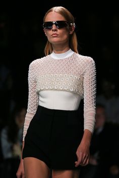 Mode Monochrome, Fashion Details, Couture Fashion, Alexander Wang, High Fashion