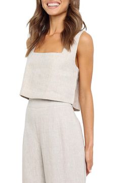 This lightweight linen tank is crafted in a cropped silhouette with a modern square neckline. Square neck Sleeveless 100% linen Hand wash, dry flat Imported Square Neck Linen Top, Linen Set Outfit, Linen Crops, Linen Tank Top, Linen Tank, Style Edit, Clothes Shopping, Linen Set, Modern Square