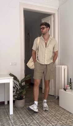 Guys Linen Shirt Outfit, Millenial Men Style, Intellectual Guy Aesthetic, Edgy Summer Outfits Men, Men’s Summer Outfits European, Men’s Summer Fashion Europe, Men Summer Date Outfit, Indie Concert Outfit Men, Mens European Summer Outfits