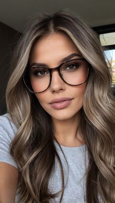 44 Stunning Summer Hair Color Ideas for Brunettes That Will Turn Heads Brunette Hair With Cool Blonde Highlights, Light Highlights Around Face, Dark Root With Highlights, Highlights From The Roots, Brunette Hair With Ash Blonde Highlights, Dark Base Blonde Highlights, Dark Base With Blonde Highlights, Brunette Hair With Cool Tone Highlights, Hazel Eyes Hair Color Ideas