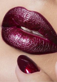 # Beauty//Lips & Nails Raspberry Lipstick, Pretty Lipstick Colors, Dark Lip Makeup, Lips Nails, Lips Essentials, Too Faced Lipstick, Beauty Hacks Lips, Beauty Lips, Beautiful Lipstick