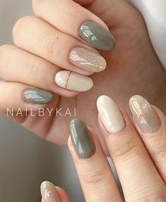 Nail Lavender, Nail Art Hijau, Nail Polish Art Designs, Nail Art Simple, Elegant Touch Nails, Peach Lavender, Minimal Nails Art, Art Deco Nails, Elegant Nail Art