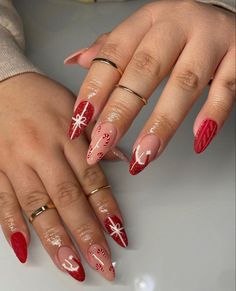 Elevate Your Holiday Look with Almond Christmas Nails 2023 Ideas Christmas Present Nails, Festival Nails, Christmas Nail Designs