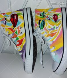 ♥ Pop Art Sneakers, Handpainted Hi Tops, Pop-Art Shoes, Painted Face, Hand Painted Sneakers, Painted Hi-Tops, Polygonal Face, Geometric Face ♥ HAND PAINTED HI TOPS by DiqnaDesign. ------- SIZE & DETAILS ------- Shoes are hand painted with professional water resistant textile paint DIFFERENT SIZES FOR WOMEN'S FOOTWEAR: EU size 36 ≈ US size 6 ≈ UK size 4 ≈ 22,5 cm ≈ 8,8 inches ------------------------------------------------------------------------------------ EU size 37 ≈ US size 7 ≈ UK size Artsy Hand Painted Multicolor Sneakers, Artistic Hand Painted High-top Custom Sneakers, Artistic Custom Sneakers With Artwork, Artistic Hand Painted Multicolor Custom Sneakers, Artistic Hand-painted Multicolor Custom Sneakers, Artistic Hand Painted Custom Sneakers, Hand Painted Sneakers, Art Sneakers, Geometric Face