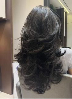 Wavy Wolf Cut Long Hair, Wolfcut For Wavy Hair, Wolf Cut On Wavy Hair, Wolfcut Wavy Hair, Wavy Wolfcut, Wavy Wolf Cut, Pretty Hair Cuts, Wolfcut Long, Wolf Haircut