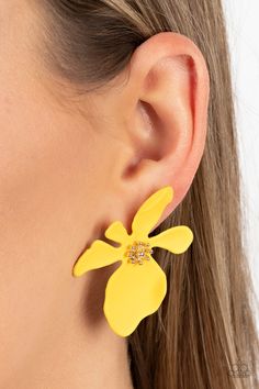 Featuring a golden studded center, asymmetrical Illuminating petals bloom into abstract flowers for a tropical-inspired look. The earring attaches to a standard post fitting. Sold as one pair of post-earrings. Raw Stone Earring, Laser Cut Wood Earrings, Emerald Green Earrings, Resin Design, Yellow Earrings, Tiny Stud Earrings, Small Earrings Studs, Abstract Flower, Jewelry Images