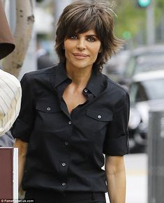 Lisa Rinna Hairstyles, Lisa Rinna Haircut, Fashionable Haircuts, Kim Richards, Short Shag Haircuts, Shaggy Haircuts, Dr Phil, Lisa Rinna