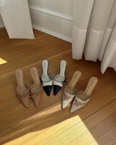 Mules Outfit, Heels Outfits, Pointed Heels, Many Shoes