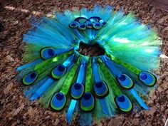 a blue and green tullette wreath on a granite counter