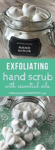 Easy homemade hand scrub recipe with essential oils to exfoliate dry skin. All natural, inexpensive, & easy to make. Adorable, free printable labels - Great for DIY gifts! man, gardener, mechanic, Christmas, Mother's Day. Made with Epsom salt, baking soda, and lemon and lavender essential oil. Homemade Hand Scrub, Hand Scrub Recipe, Hand Scrub Homemade, Diy Gifts For Mothers, Diy Dry Shampoo, Baking Soda And Lemon, Gifts Men, Hand Scrub, Scrub Recipe