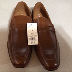 New-Men’s Goodfellow & Co. Brown Sanford Loafers Size 10. New With Tags. Business Casual Plain Toe Slip-ons For Spring, Spring Business Casual Plain Toe Slip-ons, Spring Business Casual Wingtip Slip-ons, Spring Brown Closed Toe Dress Shoes, Brown Almond Toe Dress Shoes For Spring, Spring Slip-on Dress Shoes, Fitted Slip-on Dress Shoes For Spring, Classic Moc Toe Slip-ons For Spring, Classic Spring Moc Toe Slip-ons