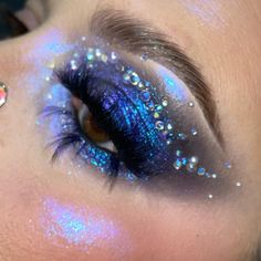 Ellen mcevoy | Neutral + fluorescent blue / neutrals day 4/7 Thank you for the love on this look, it’s messy it’s glowy, and I am obsessed ☺️✨ last… | Instagram Blue Things Aesthetic, Blue Makeup Ideas, Makeup Pictorial, Doll Eye Makeup, Unique Makeup