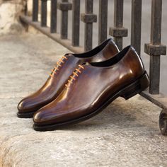 Dillinger whole cut Patina - Q by QS Artistic Shoes, Patina Style, Men In Heels, Gentleman Shoes, Custom Made Shoes, Wide Width Shoes, Wide Shoes, Goodyear Welt, Modern Man