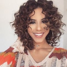 Medium Haircut For Curly Hair, Haircut For Curly Hair, Medium Haircut, Frizzy Curly Hair, Curly Hair Photos, Haircuts For Curly Hair, Curly Hair Tips, Curly Hair Cuts, Medium Hair Cuts