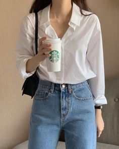 Korean Summer College Outfit, Simple Daily Outfits Casual, Casual Minimal Outfits For Women, Classy Daily Outfits For Women, Korean University Outfit Summer, Minimal Outfits For Women Summer, K Style Korean Outfits, Minimal Outfit Ideas For Women, Casual College Outfits Summer Street Style