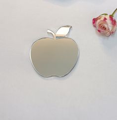 PRICES MAY VARY. Material :This apple sheet is laser cut from 1/8” (3mm) thick, high-quality acrylic.Double sides Mirror finish. Size: 3" x 3" in size.20pcs /lot Perfect to use as a gift tag for Wedding,Party Place Names or use for a teacher appreciation present or as an ornament! of as your wish. Use for calligraphy, add paint, glitter flakes and much more to personalize with guest names or other details. Made for calligraphers or anyone wanting to take on a DIY project for their own weddings! Acrylic Place Cards, Apple Christmas, Party Seating, Place Cards Wedding, Table Name Cards, Wedding Name Cards, Party Place, Name Place Cards, Table Place Cards