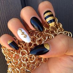 My birthday nails. Stiletto nails, black, gold, white, studs, pyramids. Pointy Almond, Almond Shaped Nails Designs, Unicorn Nail Art, Black And White Nail Designs, Nagellack Trends, Nails Stiletto, Unicorn Nails, Gold Nail, White Studs