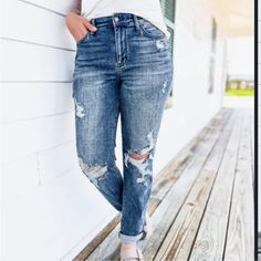 Keywords: Straight Leg Baggy Stretch Denim Distressed Frayed High Rise Waist Size: 14w Condition/Details: Excellent Condition - No Rips, Stains, Or Tears! Brand New Measurements (Approximate): Waist: 17”Rise:11.5”Inseam:27” Comment Any Questions!Let’s Make A Deal - Offers Are Welcomebundles Of 3+ Items Automatically Save 15%Tysm For Checking Out My Closet Ripped Washed Blue Jeans For Fall, Casual Medium Wash Jeans With Holes, Bootcut Jeans Outfit, Let’s Make A Deal, Judy Blue Jeans, Jeans Outfit, Denim Blue, Jeans Denim, Jean Outfits