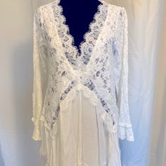 Nwt, Vici White Lace Tunic, Size Medium Long Sleeves. White Lace Tunic, Crochet Bell Sleeve, Bohemian Tunics, Tunic Shirt Dress, Pink Tunic, Crochet Tunic, Silk Tunic, Lace Tunic, Tunic Tank Tops