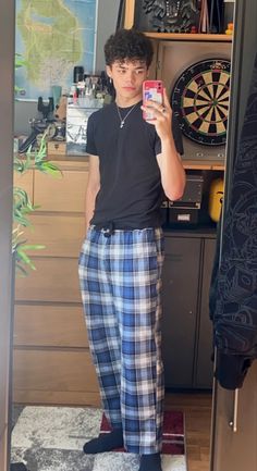 plaid pajama pants outfit Guys Plaid Pants Outfit, Comfy Outfits Lazy Male, Pajamas For Men Aesthetic, Pajama Men Outfit, Boys Pyjamas Outfit, Plaid Pajama Pants Outfits Men, Pajama Pants Aesthetic Men, Teen Boy Pajamas, Stylish Sweatpants Outfits Men