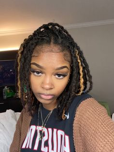 Locs And Lashes, Locs Ideas, Hair Like Wool, Short Hair Twist Styles, Dreads Hairstyles, Short Locs, Dreads Girl, Dyed Natural Hair