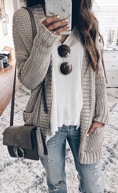 #Women Cardigan #Outfit Cool Women Cardigan Casual Cardigan Sweater, Classy Fall Outfits, Outfits Primavera, Grey Plain, Cardigan Casual, Cardigan Outfits, Casual Cardigans, Winter Trends, Looks Style