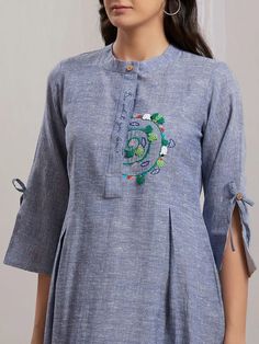 Casual Neck Design, Linen Kurti, Latest Neck Design, Neck Design For Kurti, Design For Kurti, Latest Kurtis, Silk Kurti Designs, Indian Kurti Designs, Kurti Sleeves Design