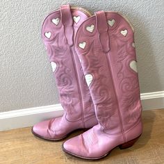 Worn Twice Comes With Original Box Cowboy Boots True To Size Cowboy Boots, Pink White, Original Box, Cowboy, Limited Edition, Women Shoes, The Originals, Boots, Pink