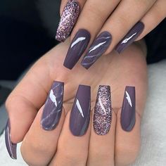 Popular Nail Colors, Purple Glitter Nails, Purple Nail Designs, Makijaż Smokey Eye, Coffin Nails Long, Popular Nails, Nail Studio