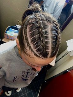 braided ponytail Diving Hairstyles, Sports Braided Hairstyles, Braids Into High Ponytail, Soccer Braids, Braided Hairstyles Sports, Softball Hairstyles Braids