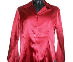 women's  silk blouse long sleeve vintage Italy Condition  :  like new  - this in great condition , no any damage   - size   USA 10 /   It 46 - length -  23 in   - sleeve - 24 in - armpit to armpit - 19 in - 100% organic silk stretch Red Silk Shirt, Red Silk Blouse, Woolen Tops, Evening Scarf, Velvet Scarf, Vintage Italy, Blouse Long Sleeve, Dress Purchase, Satin Silk