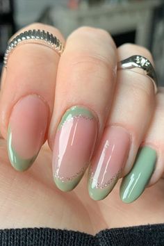 Nails 2023 Trends Sage Green, Sage Green Nails For Prom, Wedding Nails Design Sage Green, Cute Sage Green Nails Acrylic, Sage Green Nails Bridesmaid, Nail Art Designs Sage Green, Sage Spring Nails, Sage Prom Nails, Glittery Green French Tip Nails