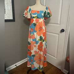 This Nwt Geegee Floral Maxi Dress Is Gorgeous!! It Has Puff Sleeves, Smocking In The Back, Is Lined To The Knee, Is 100% Polyester, And Is A Size M. Spring Orange Lined Maxi Dress, Orange Short Sleeve Maxi Dress For Garden Party, Orange Lined Midi Dress, Orange Short Sleeve Maxi Dress For Brunch, Casual Orange Maxi Dress For Garden Party, Retro Orange Dresses For Brunch, Retro Orange Dress For Brunch, Floral Maxi, Walker Boots