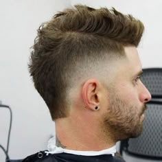 Low Taper Fade Haircut, Mullet Fade, Makeup Look Black Women, Monochrome Makeup Look, Taper Fade Haircut, Mullet Haircut, Spiky Hair