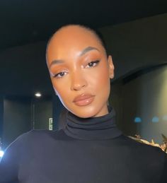 Clean Girl Makeup Looks For Black Women, Glowy Dewy Makeup, Soft Glam Makeup Black Women, Beauty Hacks Lips, Makeup Black Women, Makeup For Black Skin, Dewy Makeup